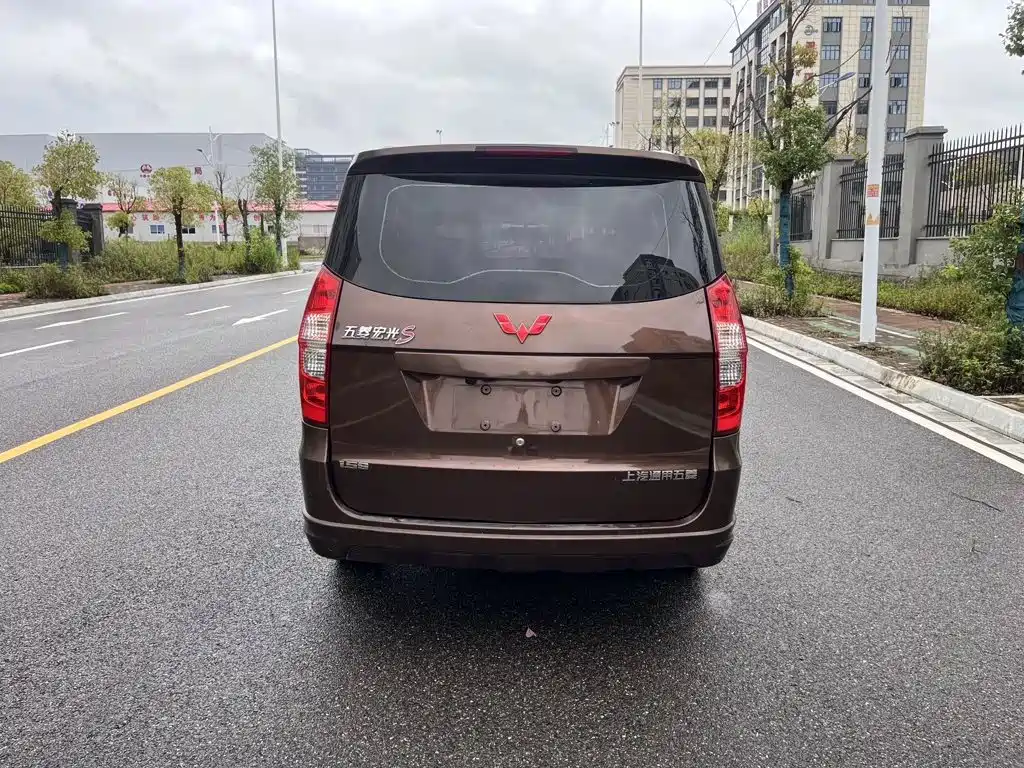 Wuling Hongguang — миниатюра 8