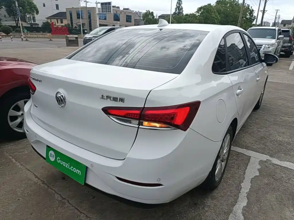 Buick Excelle — миниатюра 7