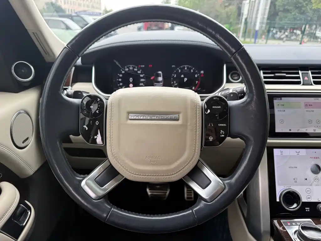 Land Rover Range Rover — миниатюра 19