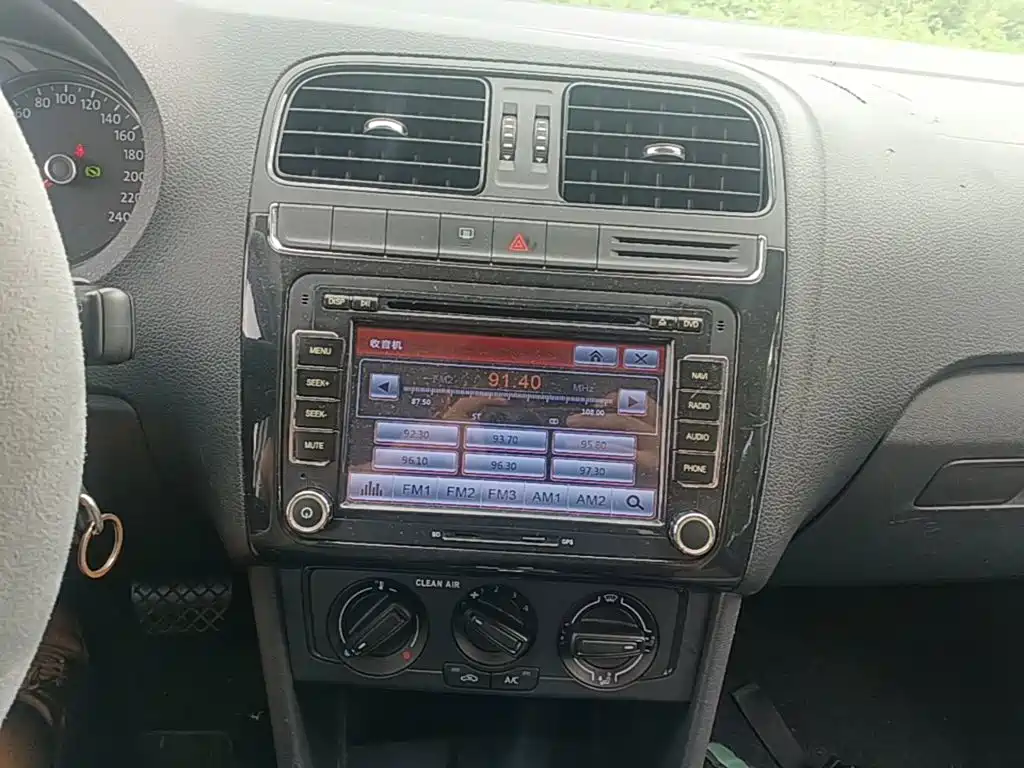 Volkswagen Polo — миниатюра 13