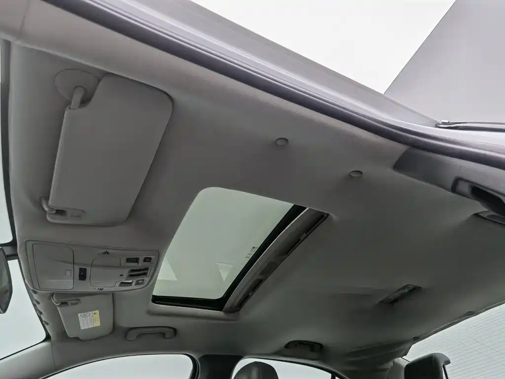 Chevrolet Malibu — миниатюра 14