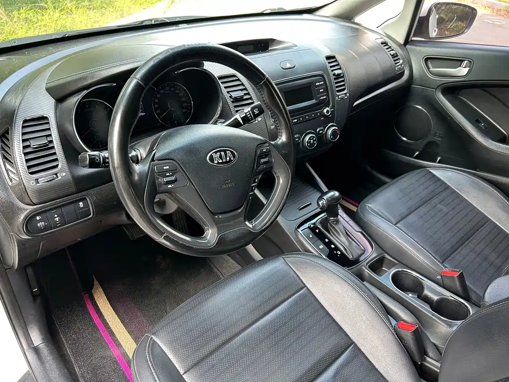 Kia K3 — миниатюра 10