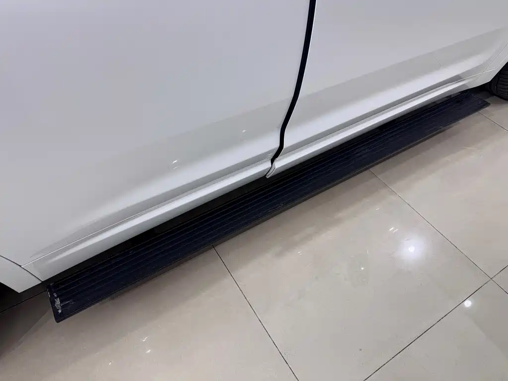 Li Auto Li L7 — миниатюра 17