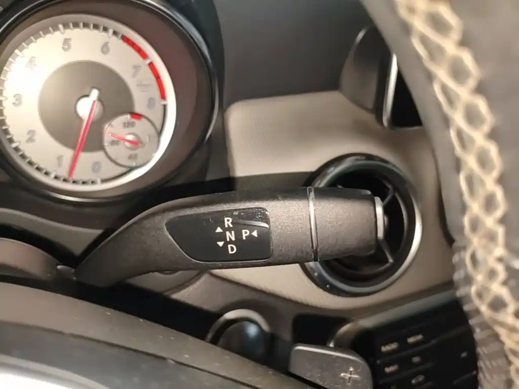 Mercedes-Benz GLA — миниатюра 14