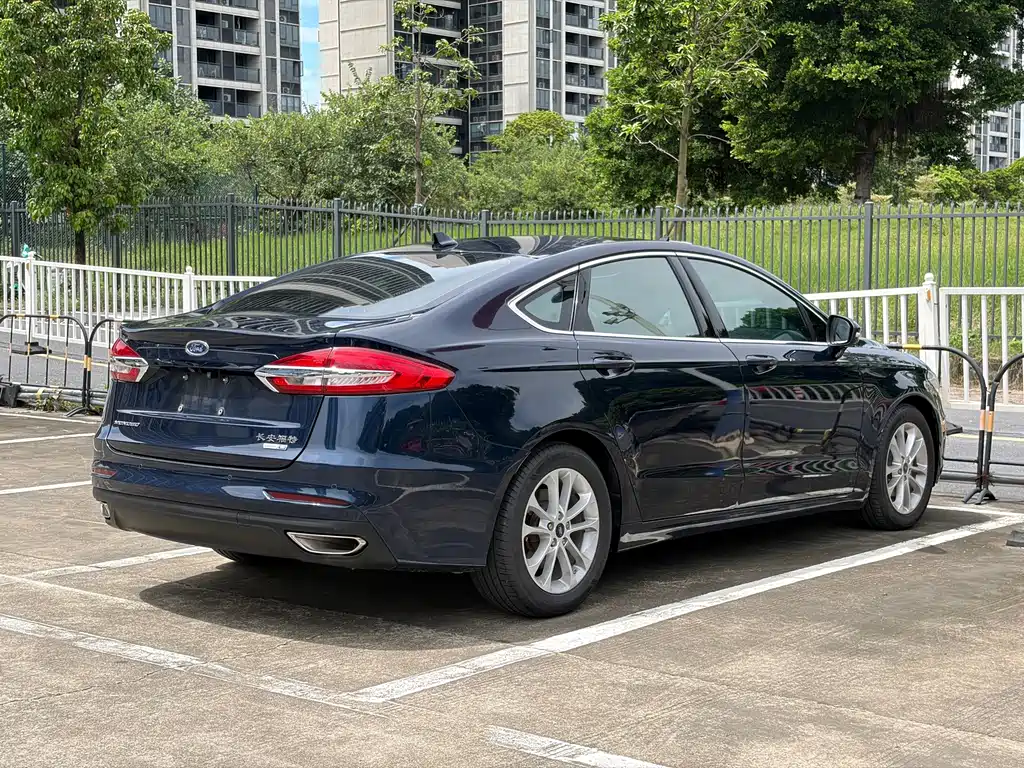 Ford Mondeo — миниатюра 4