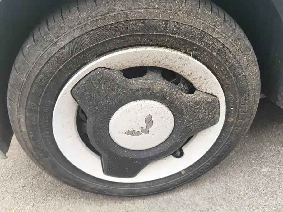 Wuling MINIEV — миниатюра 6