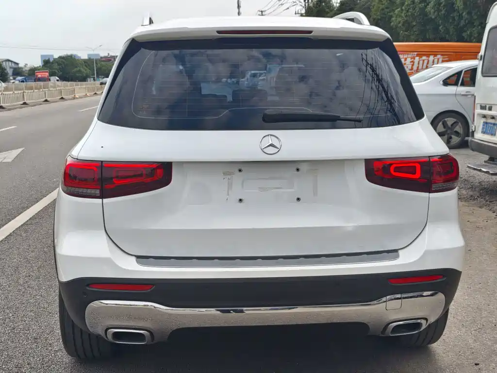 Mercedes-Benz GLB — миниатюра 7