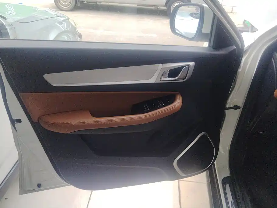 Geely Vision X6 — миниатюра 7