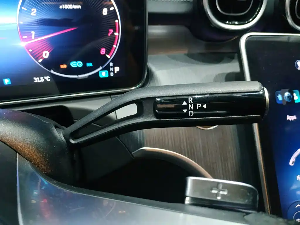 Mercedes-Benz C-Class — миниатюра 14