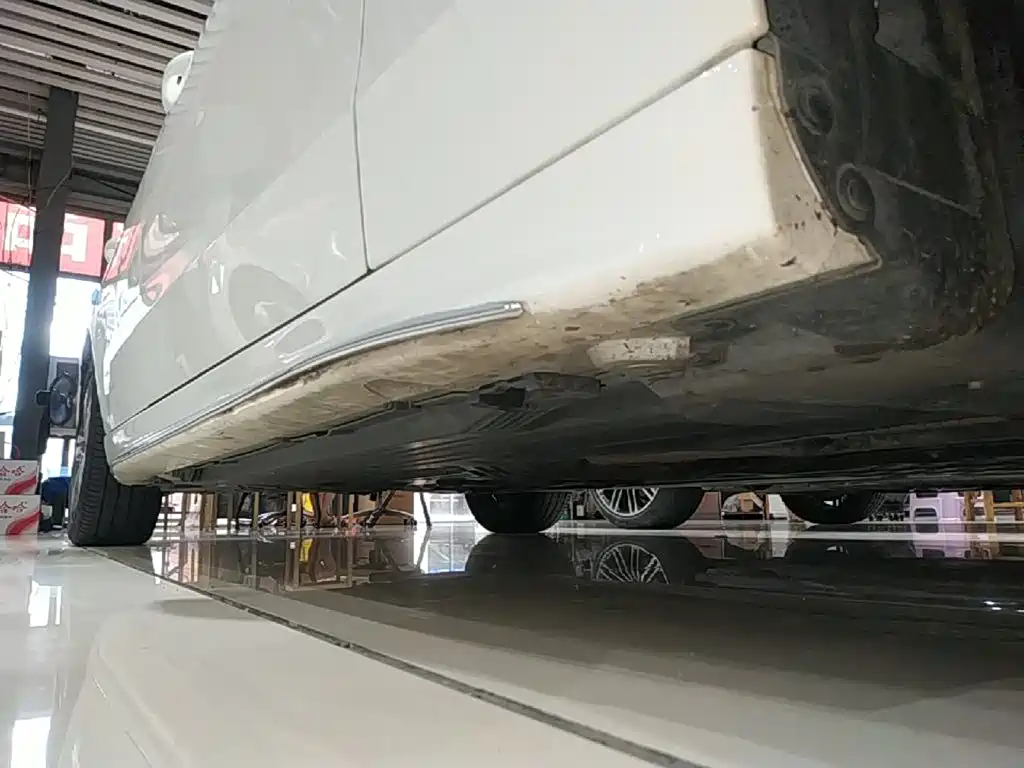 Mercedes-Benz C-Class — миниатюра 21