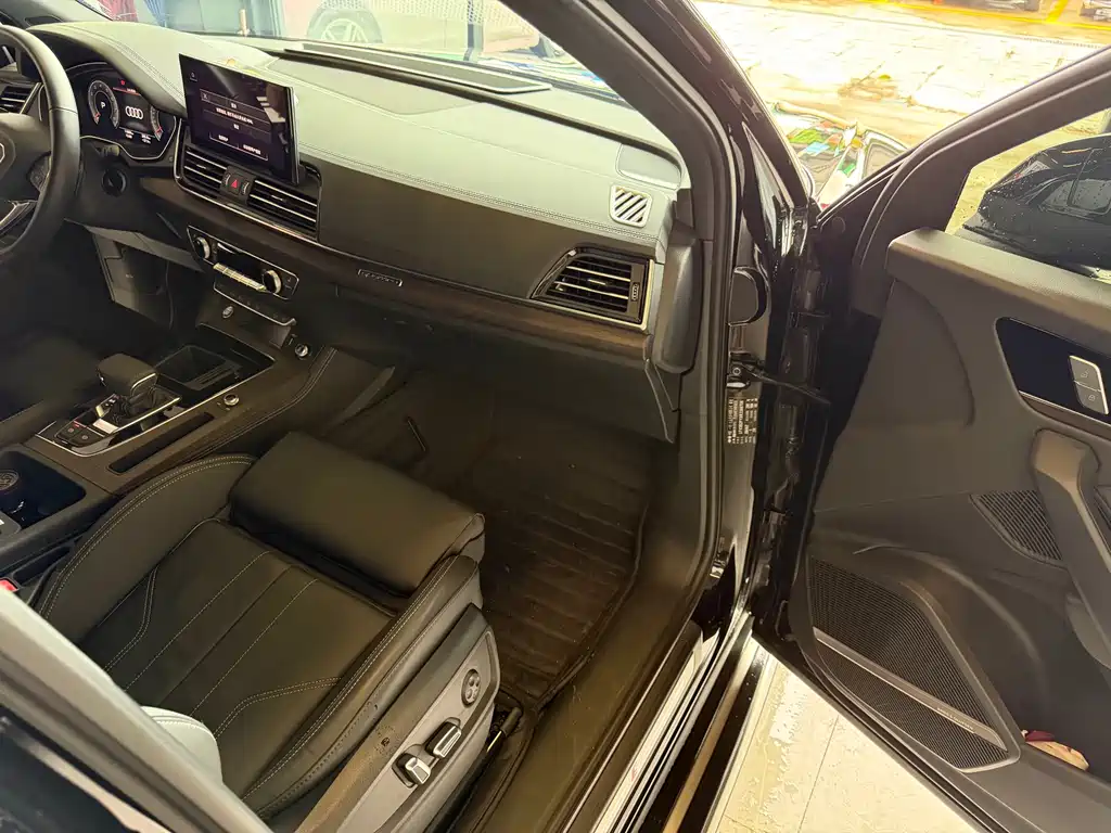 Audi Q5L — миниатюра 12