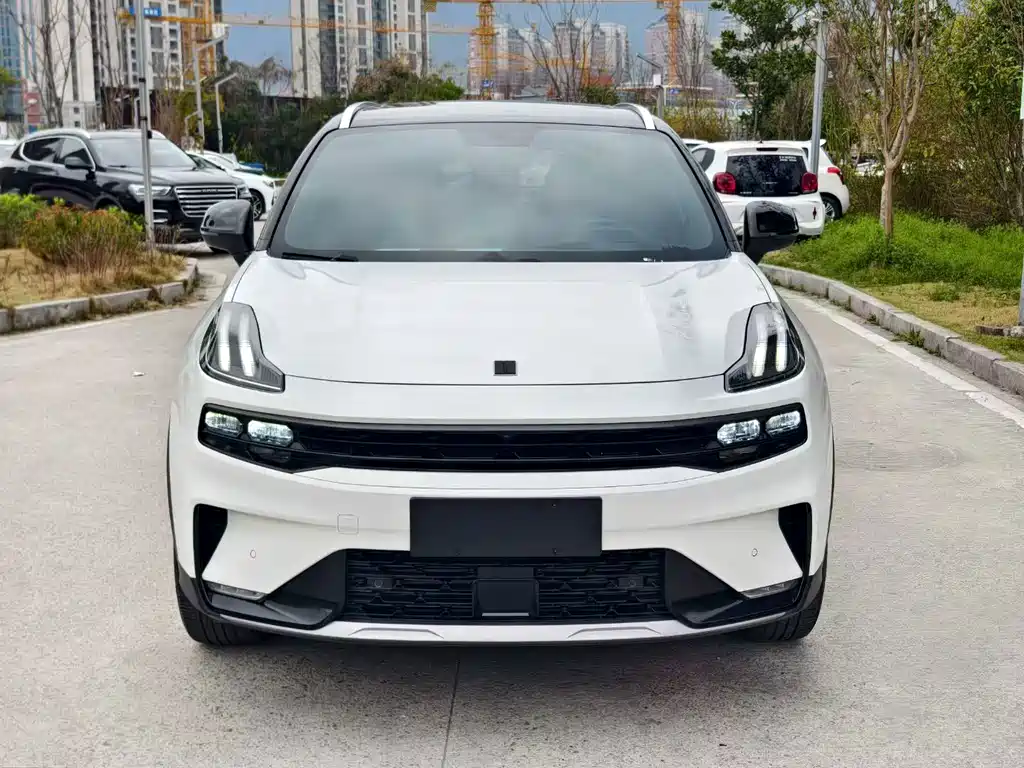 Lynk & Co 06 — миниатюра 2