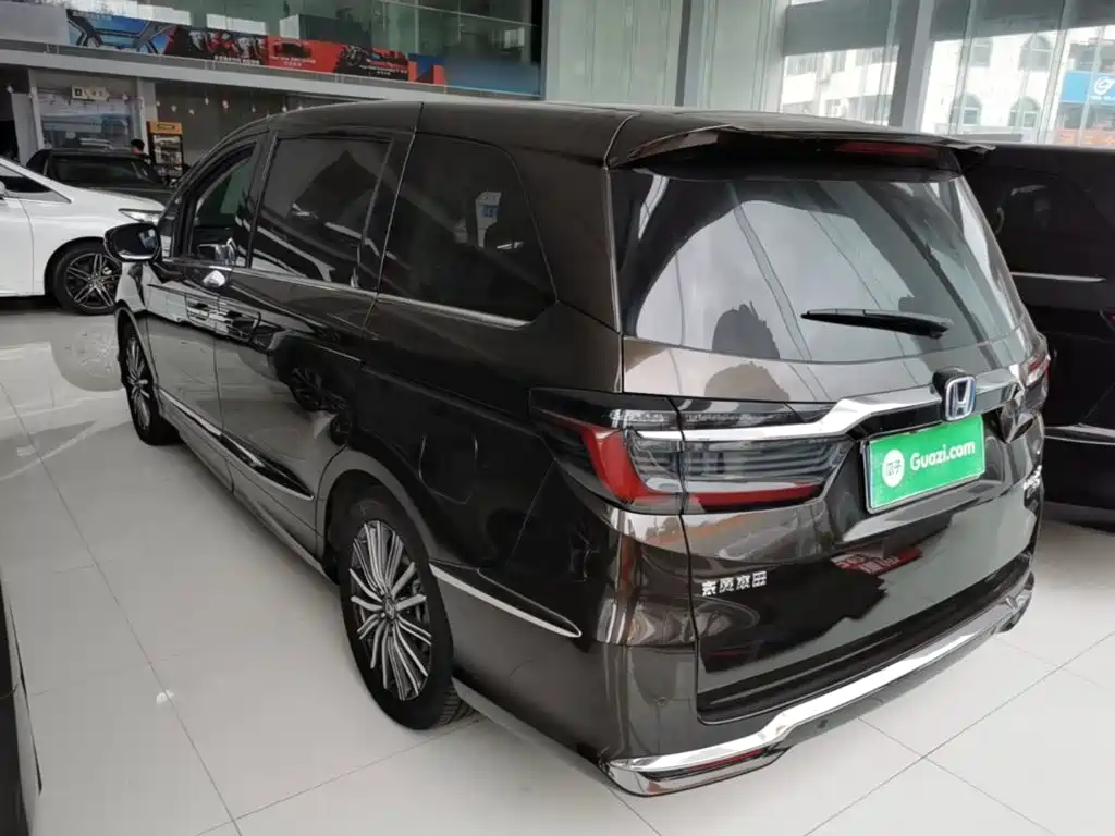 Honda Elysion — миниатюра 5