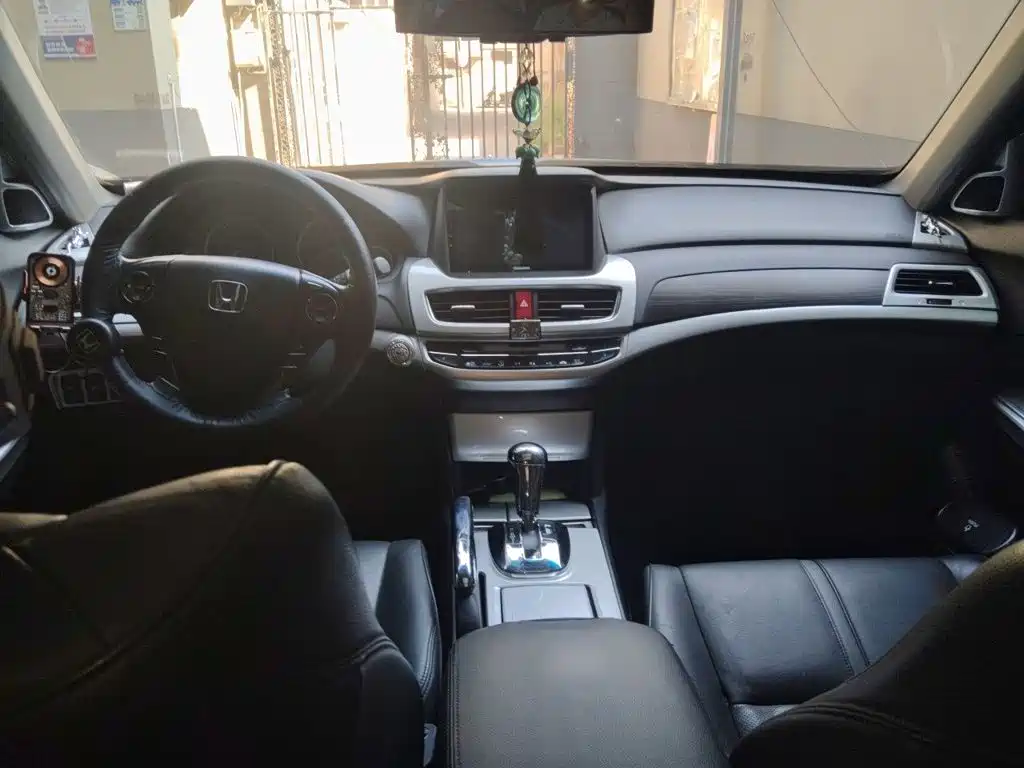 Honda Crosstour — миниатюра 10