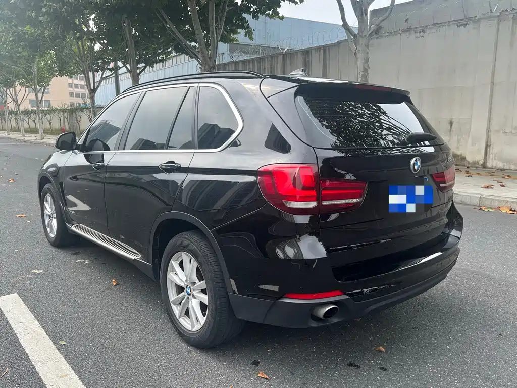 BMW X5 (Import) — миниатюра 6