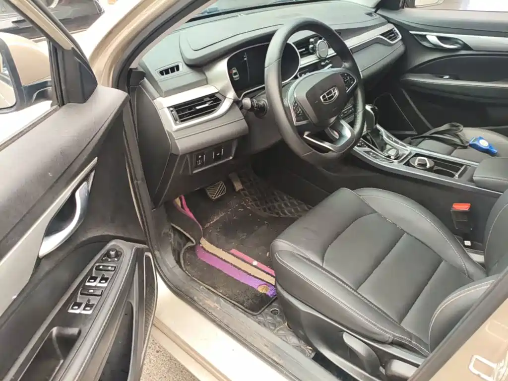 Geely Emgrand — миниатюра 16