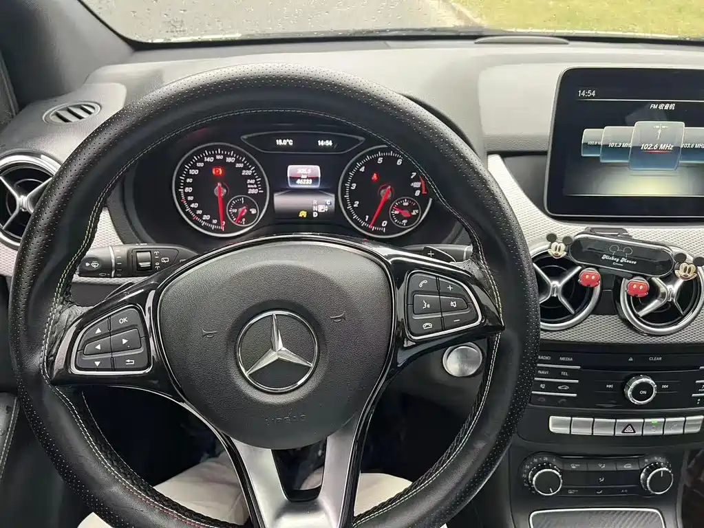 Mercedes-Benz B-Class — миниатюра 16