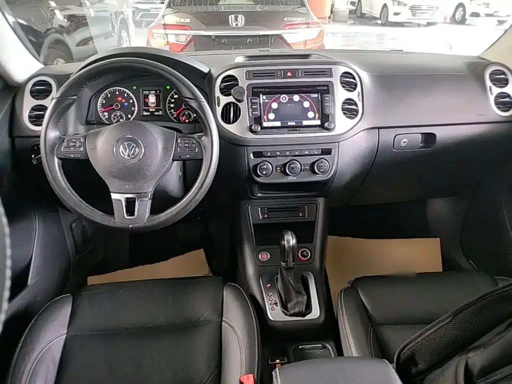 Volkswagen Tiguan — миниатюра 10