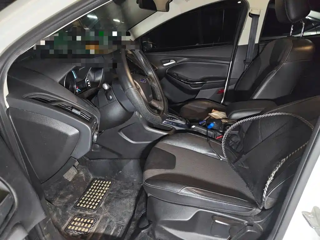 Ford Focus — миниатюра 11