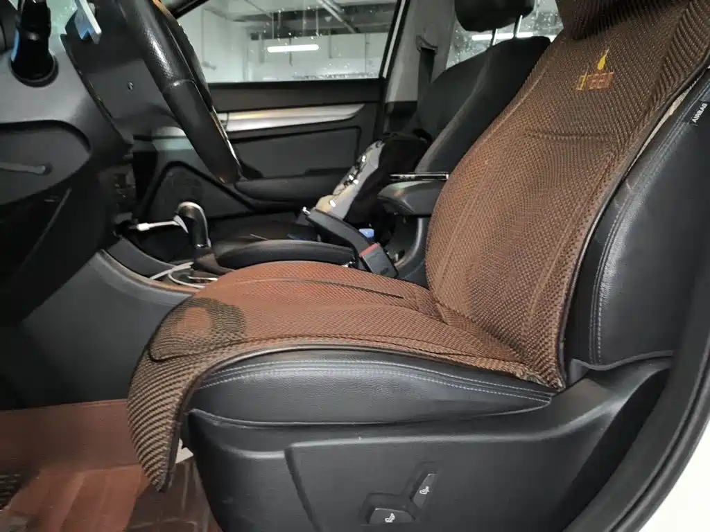 BAIC Senova X65 — миниатюра 16