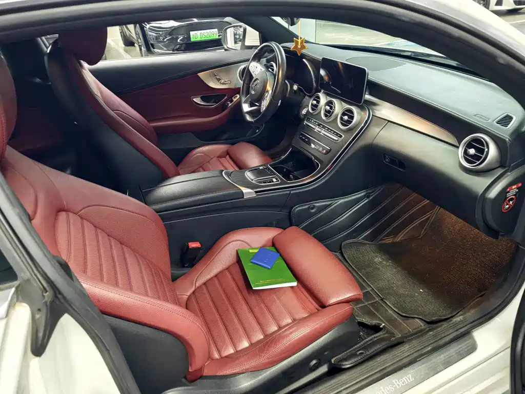 Mercedes-Benz C-Class (Import) — миниатюра 4