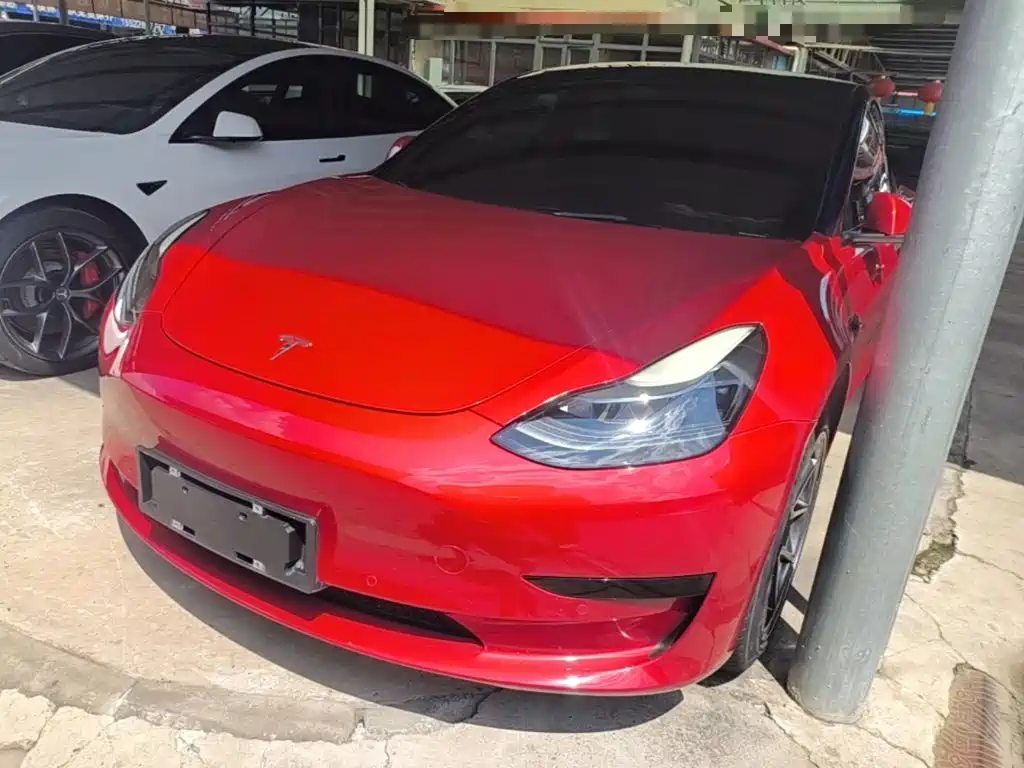 Tesla Model 3 — миниатюра 2