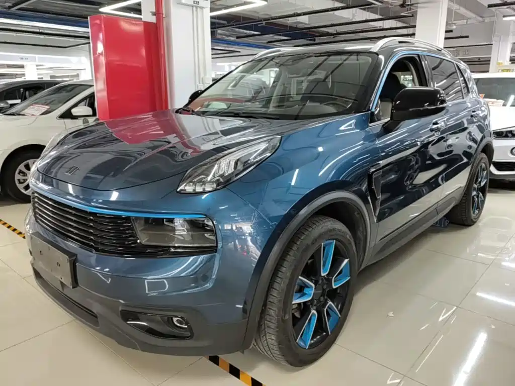 Lynk & Co 01 — миниатюра 2