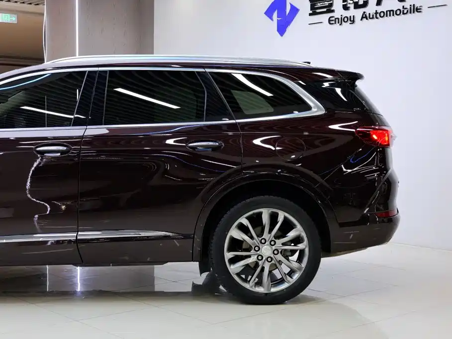 Buick Enclave — миниатюра 4