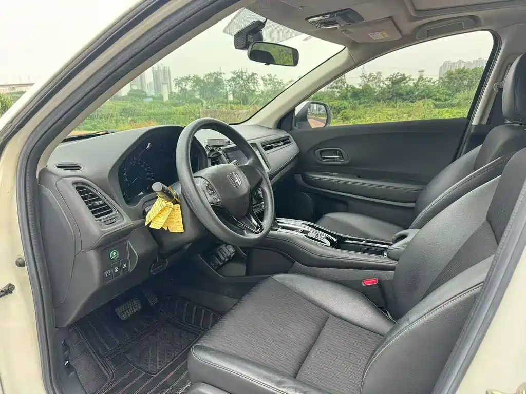 Honda Vezel 2022 1.5L CVT