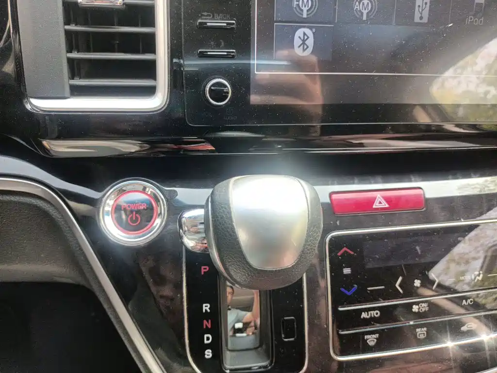 Honda Elysion — миниатюра 15