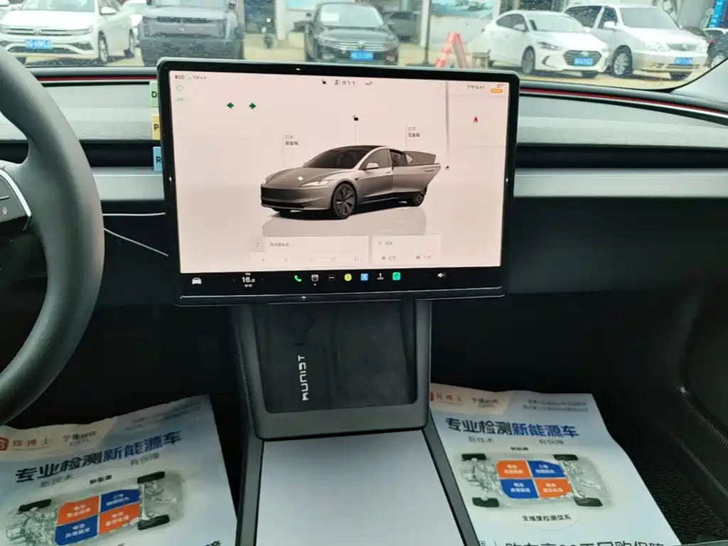Tesla Model 3 — миниатюра 13