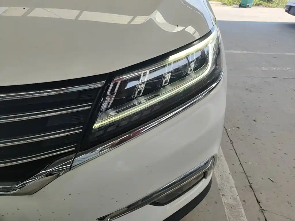 Roewe RX5 — миниатюра 24