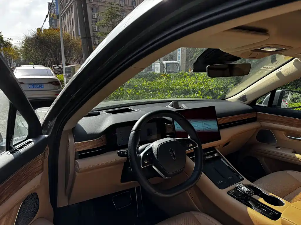 HONGMENG ZHIXING ASK THE WORLD M5