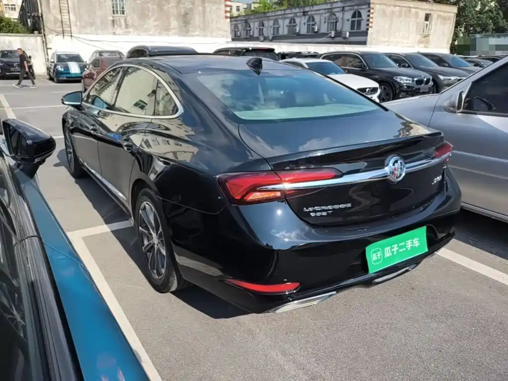 Buick LaCrosse — миниатюра 5
