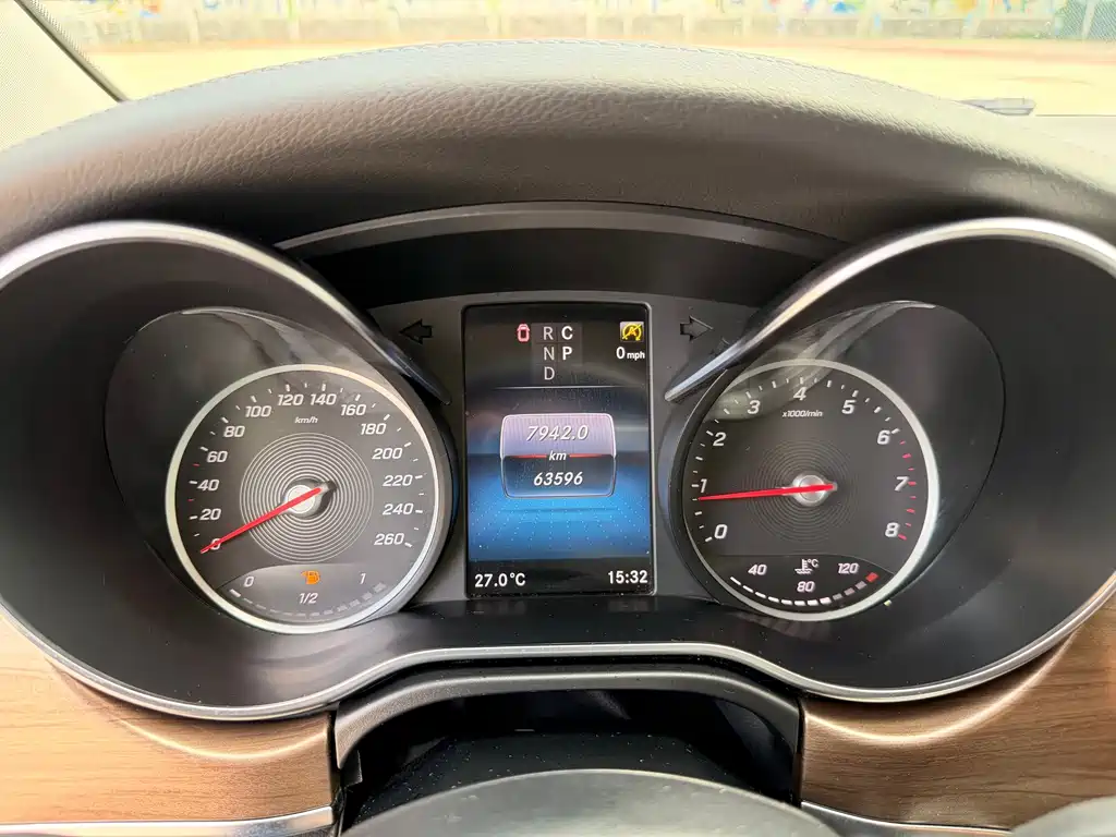 Mercedes-Benz V-Class — миниатюра 8