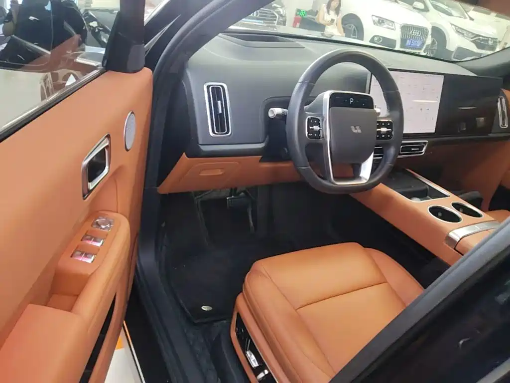 Li Auto Li L8 — миниатюра 16