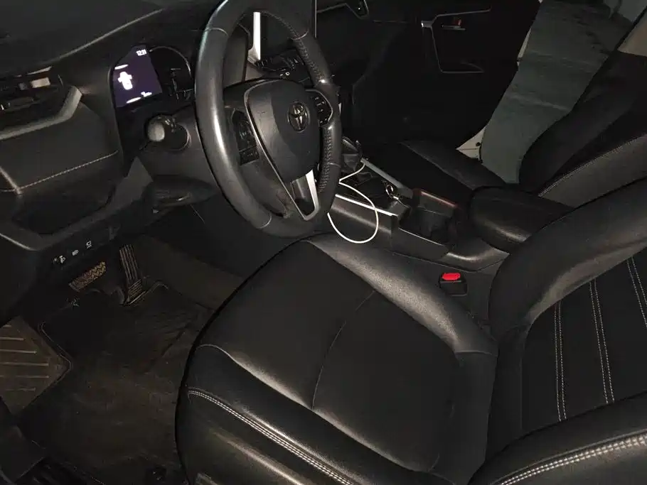 TOYOTA RAV4 RONGFANG