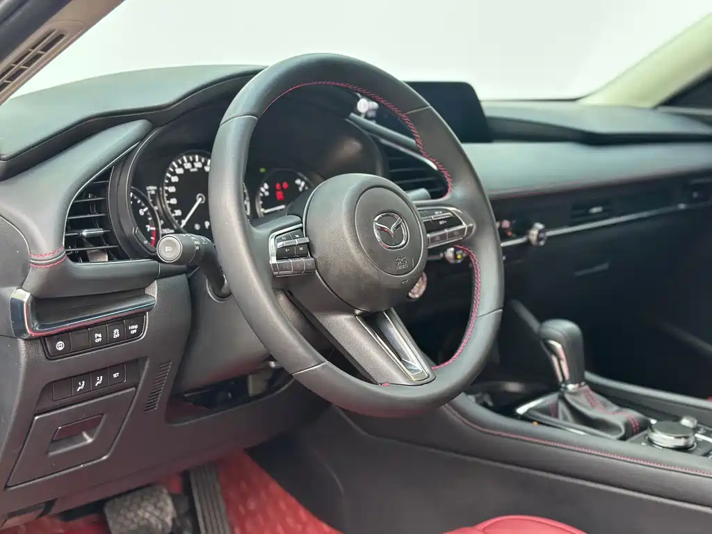 Mazda 3 Axela — миниатюра 9
