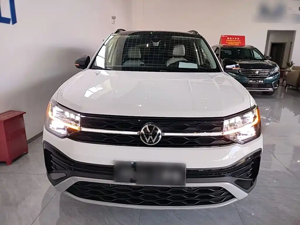 Volkswagen Tharu — миниатюра 3