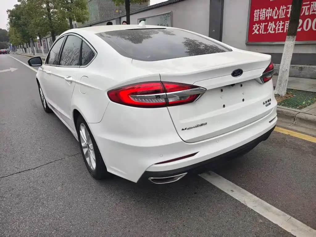 Ford Mondeo 2020 EcoBoost 180 Luxury