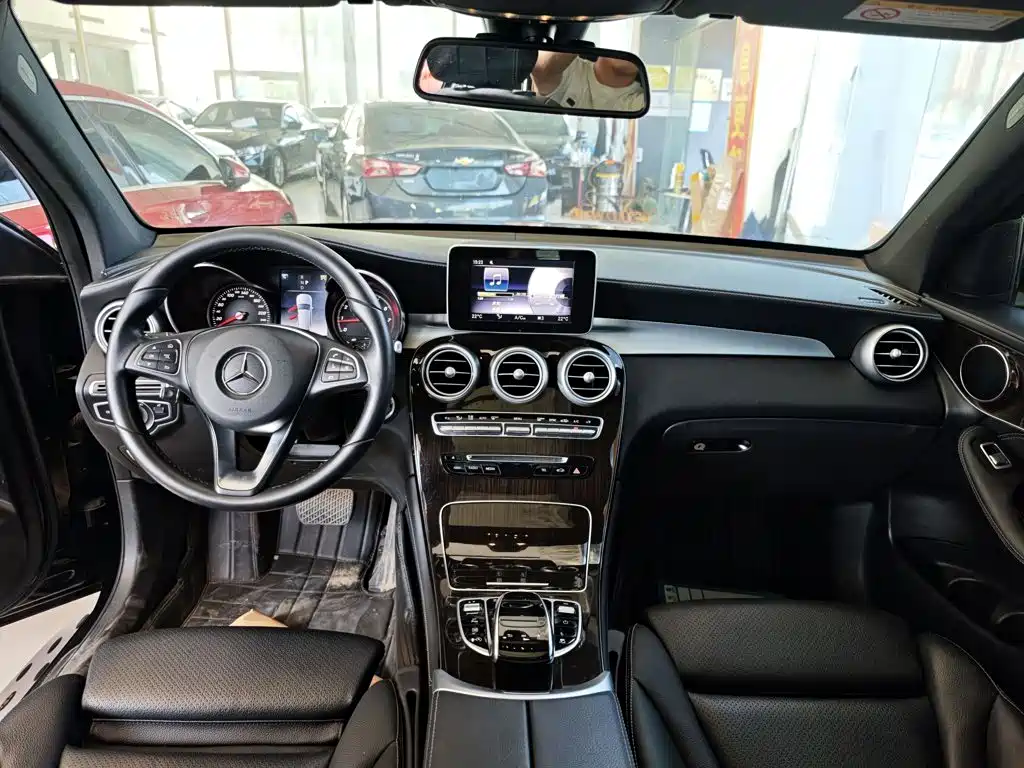 Mercedes-Benz GLC — миниатюра 10