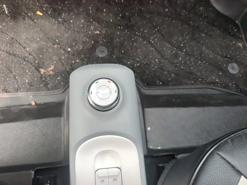 Wuling MINIEV — миниатюра 14
