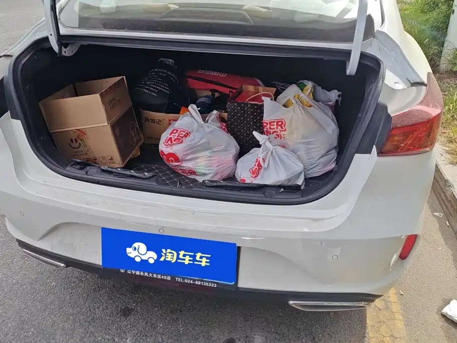 Changan Eado — миниатюра 4