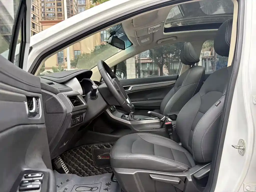 Geely Emgrand GS — миниатюра 10