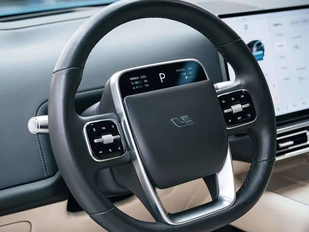 Li Auto Li L8 — миниатюра 17