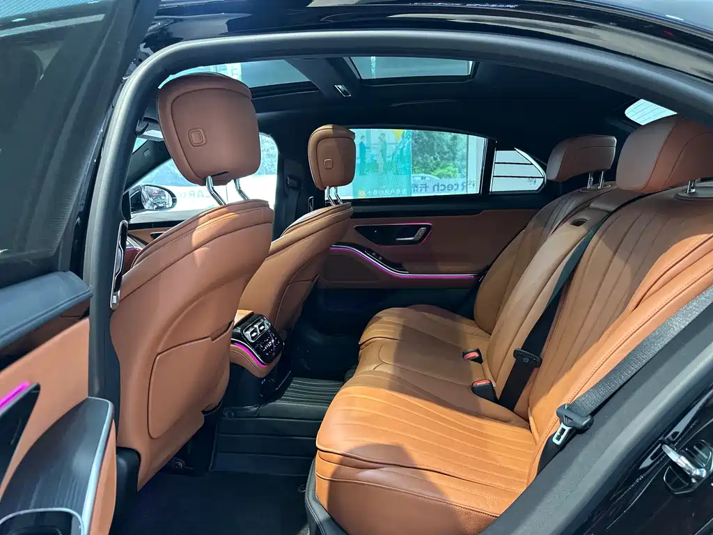 Mercedes-Benz S-Class — миниатюра 13