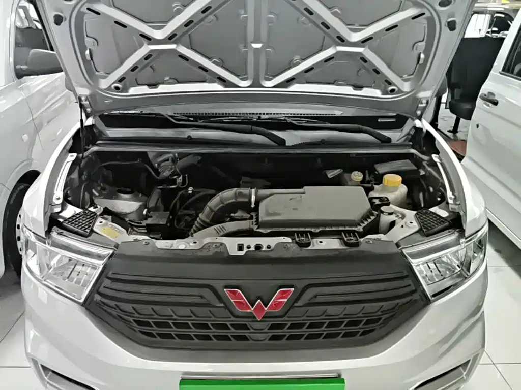 Wuling Hongguang V — миниатюра 20