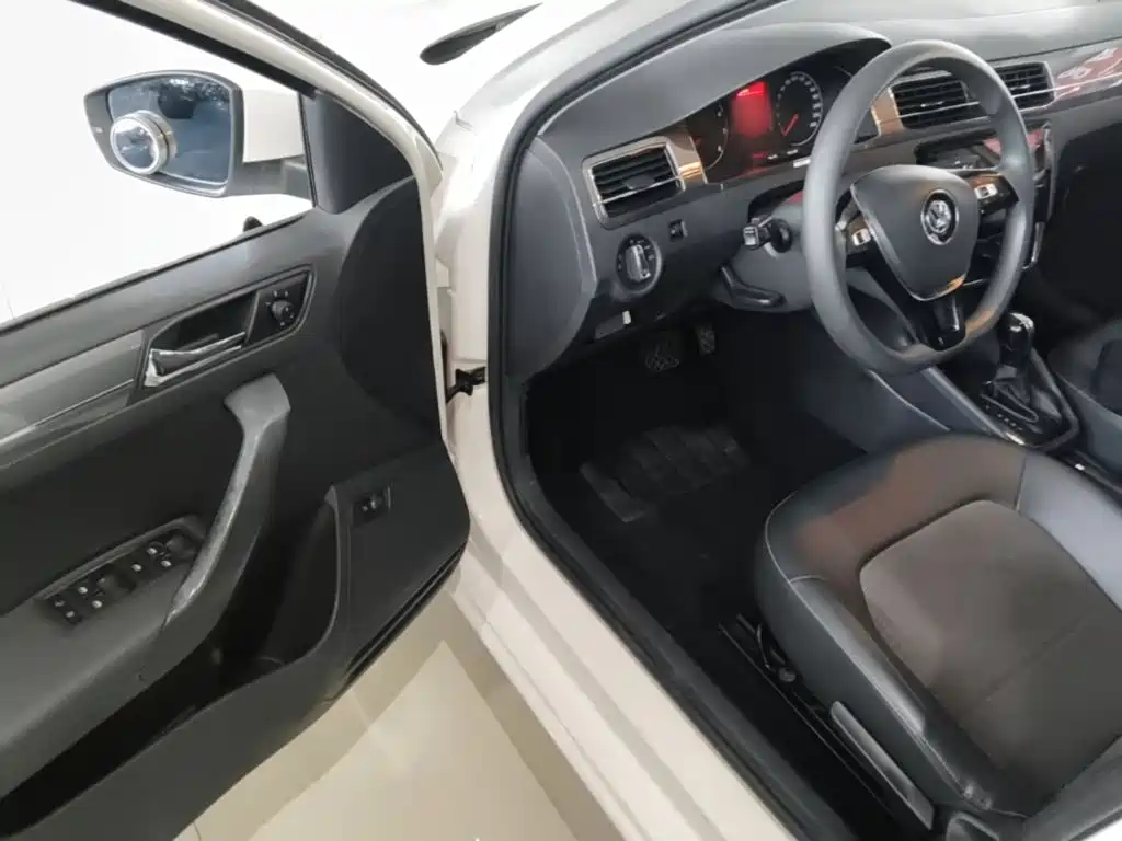 Volkswagen Santana — миниатюра 16