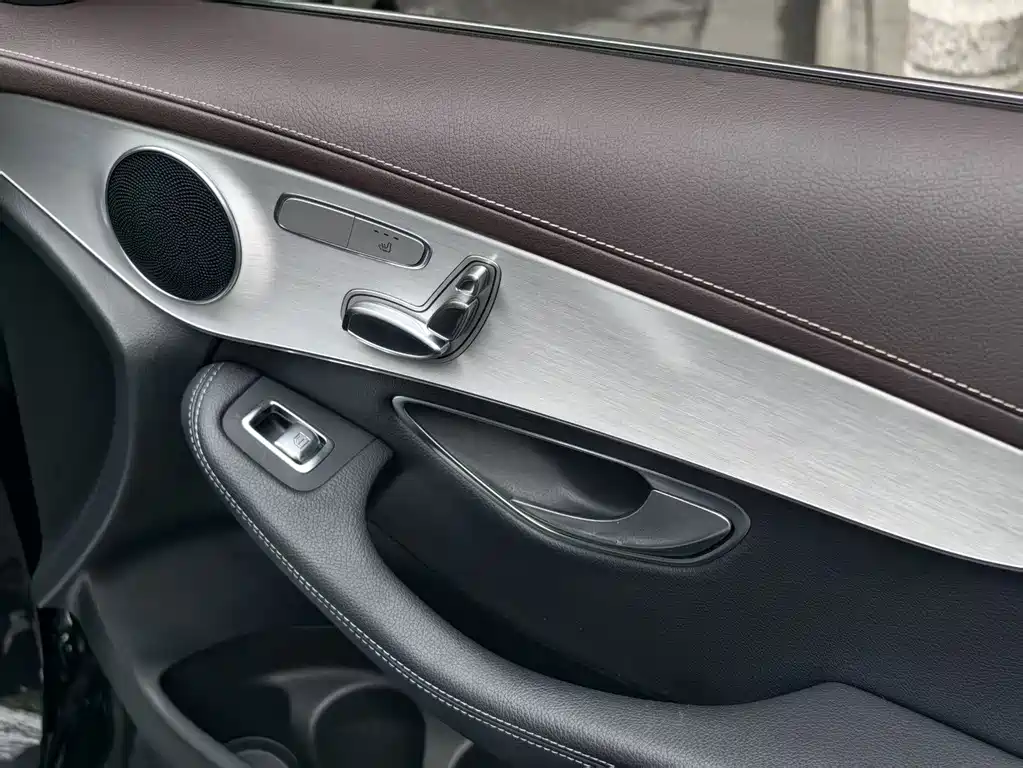 Mercedes-Benz GLC — миниатюра 11
