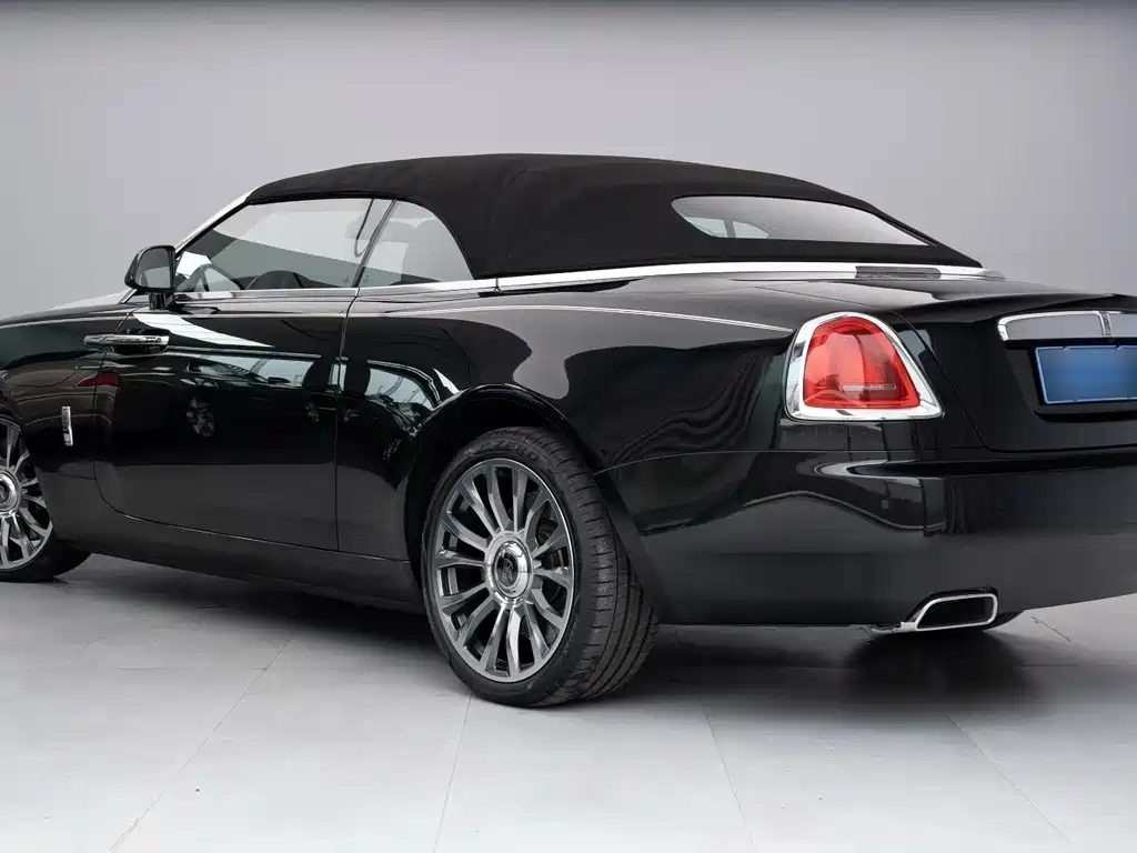 Rolls-Royce Dawn — миниатюра 3